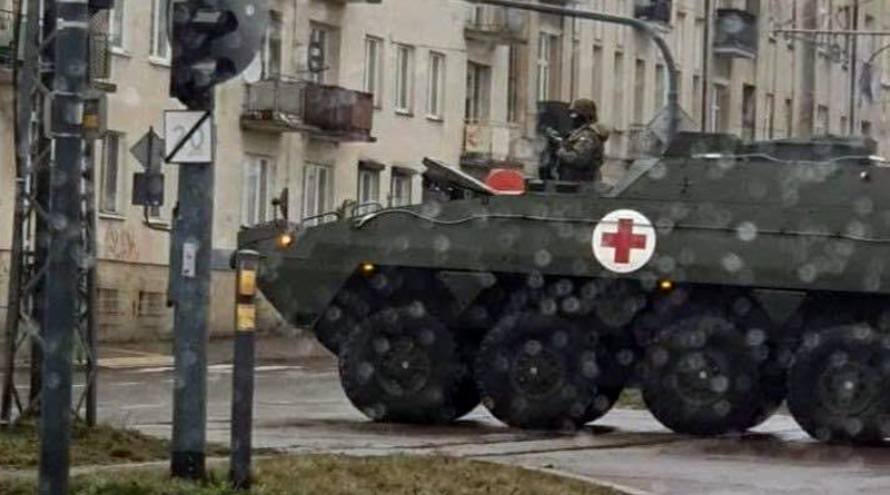wojsko na ulicy w Warszawie